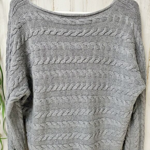 Tahari Cable Knit Sweater Gray Size Medium - Picture 5 of 7